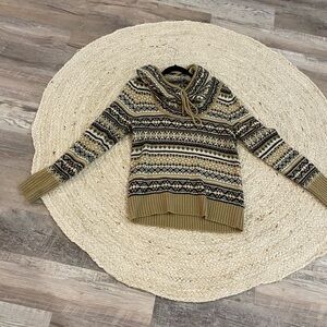 Kensie sweater size small